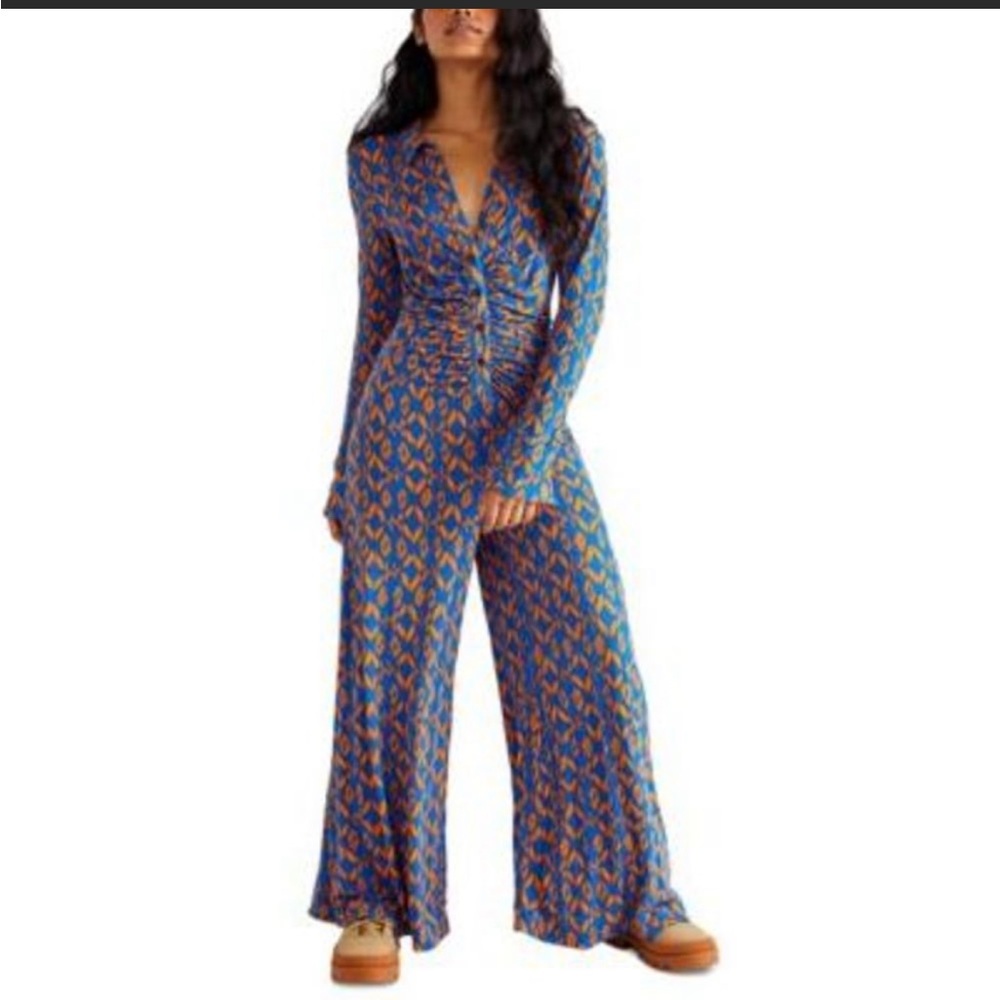 Free people bluebell combo nwt jumpsuit! Offers welcome!!